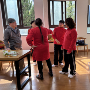 爱心爷爷奶奶预防校园暴力情景剧演练